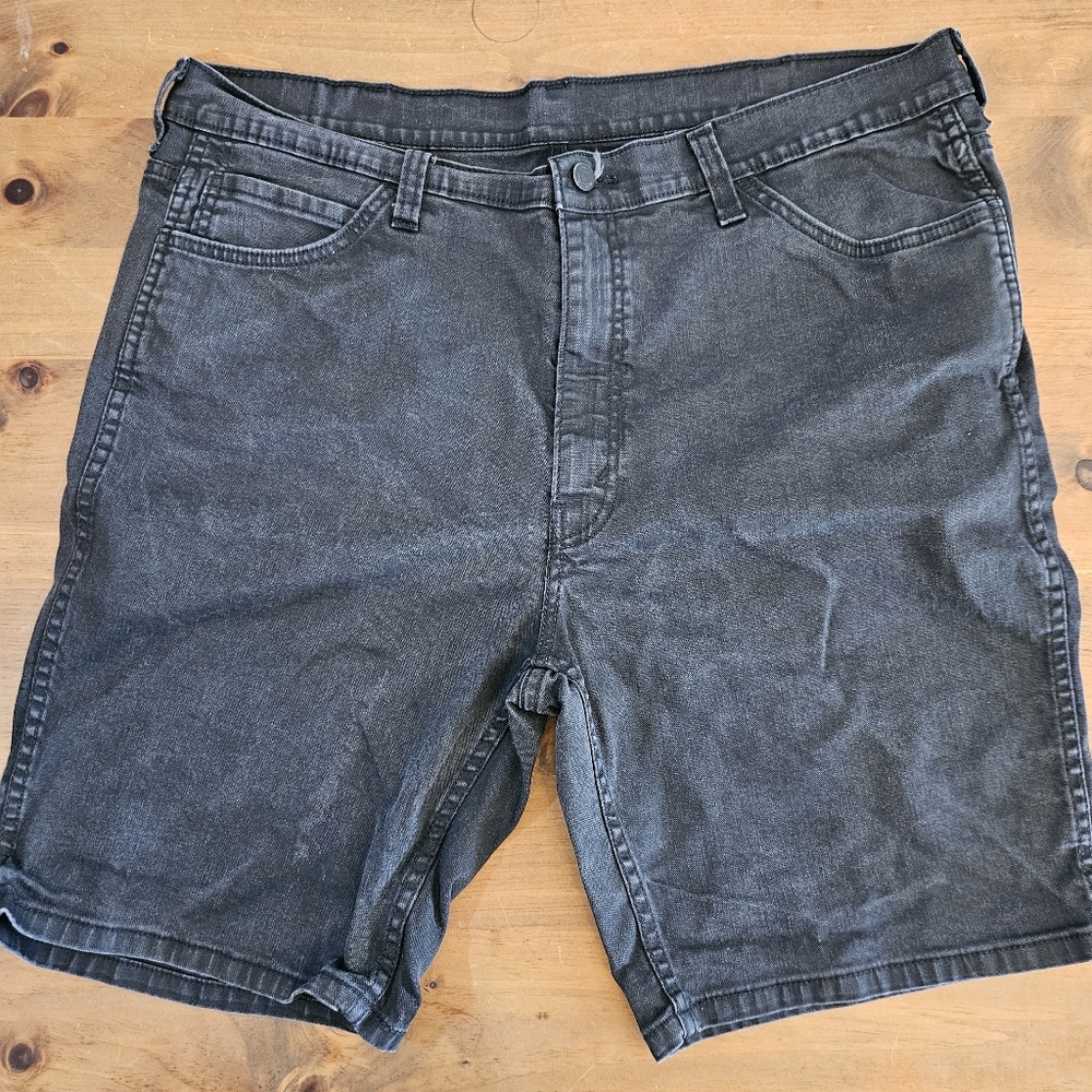 Levis Mens 541 Denim Shorts Jorts Black Wash Stretch 9" Inseam Waist Size 42